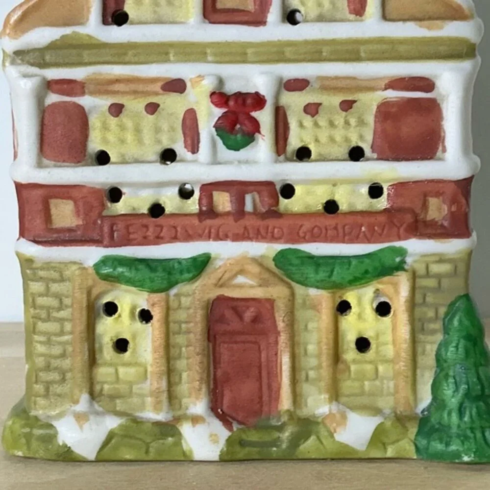Vintage Village Store Christmas Holiday Porcelain Bisque House Collectible 1991